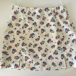 Zara Linen Feel Cotton Miniskirt Flowers